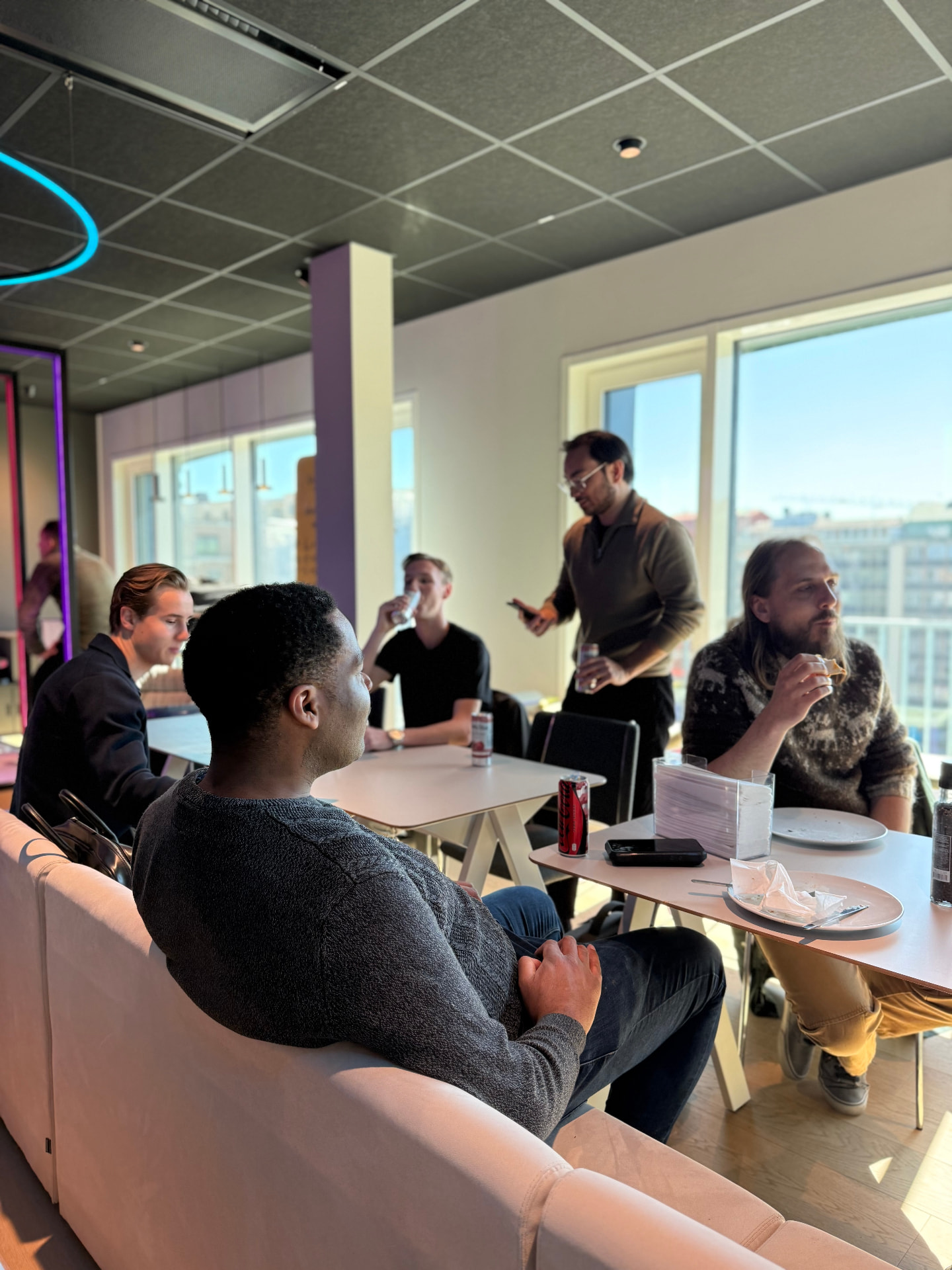 Skyline lounge discussion at Adway HQ with Gothenburg builders and capital